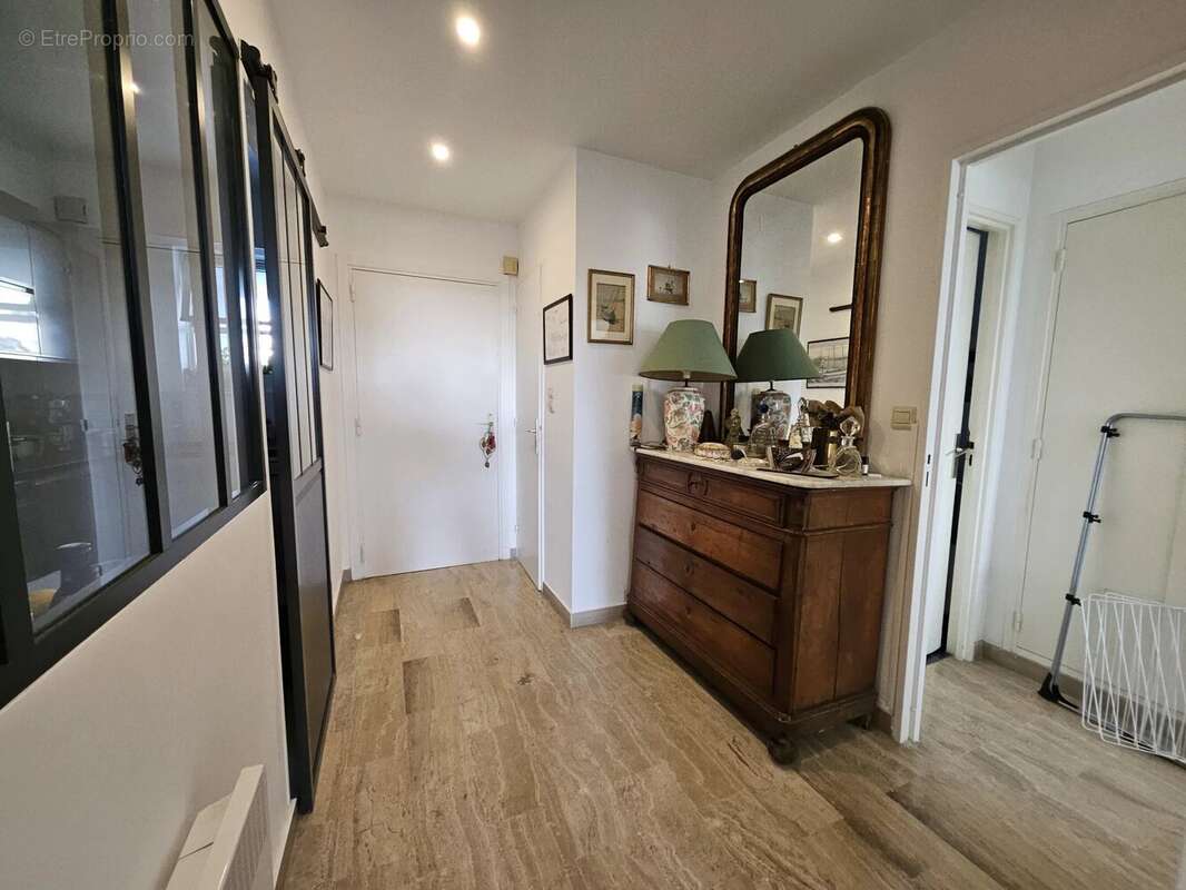 Appartement à VILLENEUVE-LOUBET