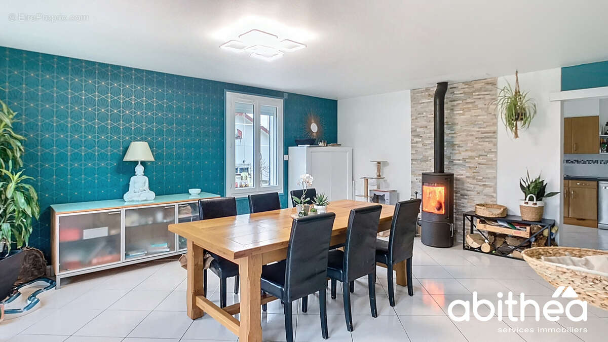 Maison à LAUBRESSEL