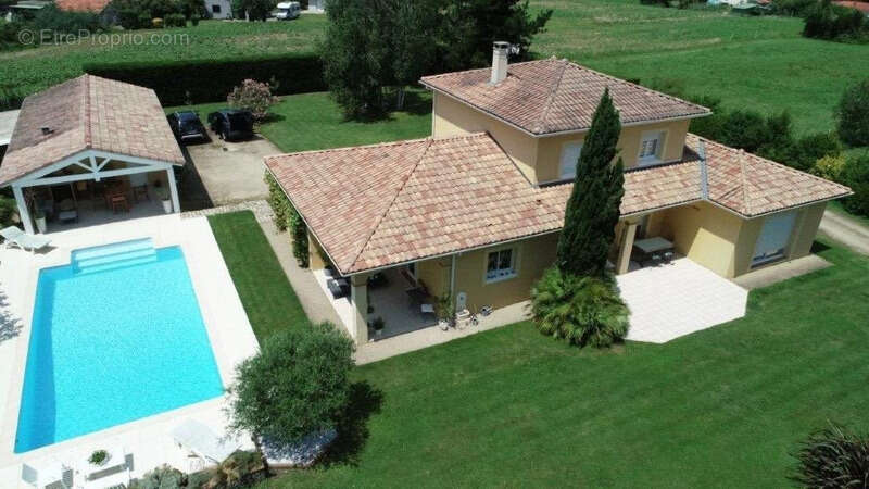 Maison à AIRE-SUR-L'ADOUR