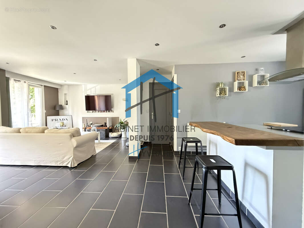 Appartement à SAINT-ETIENNE