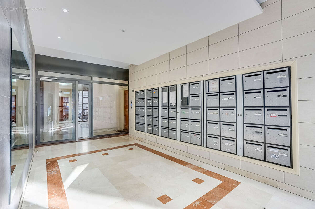 Appartement à PARIS-19E