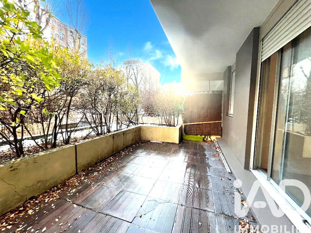 Photo 2 - Appartement à CLICHY