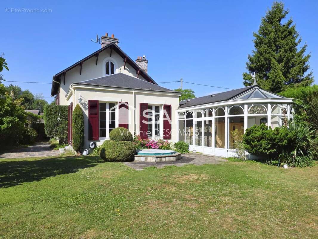 Maison 182 m² à Houdan  - photo 2