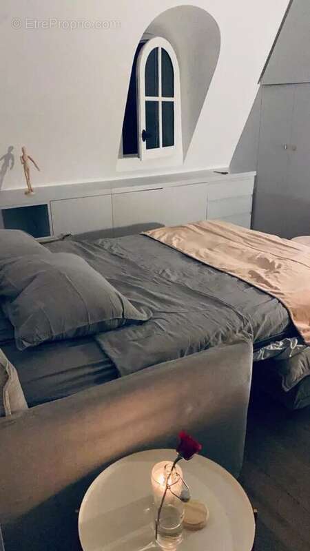 Appartement à PARIS-7E