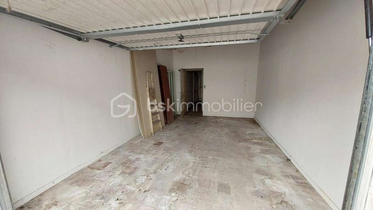 CAUDECOSTE – Maison de bourg T4 à rénover avec garage et patio - photo 28