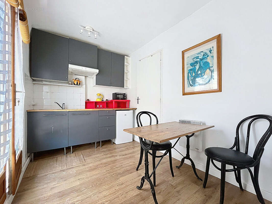 Appartement à MARSEILLE-2E