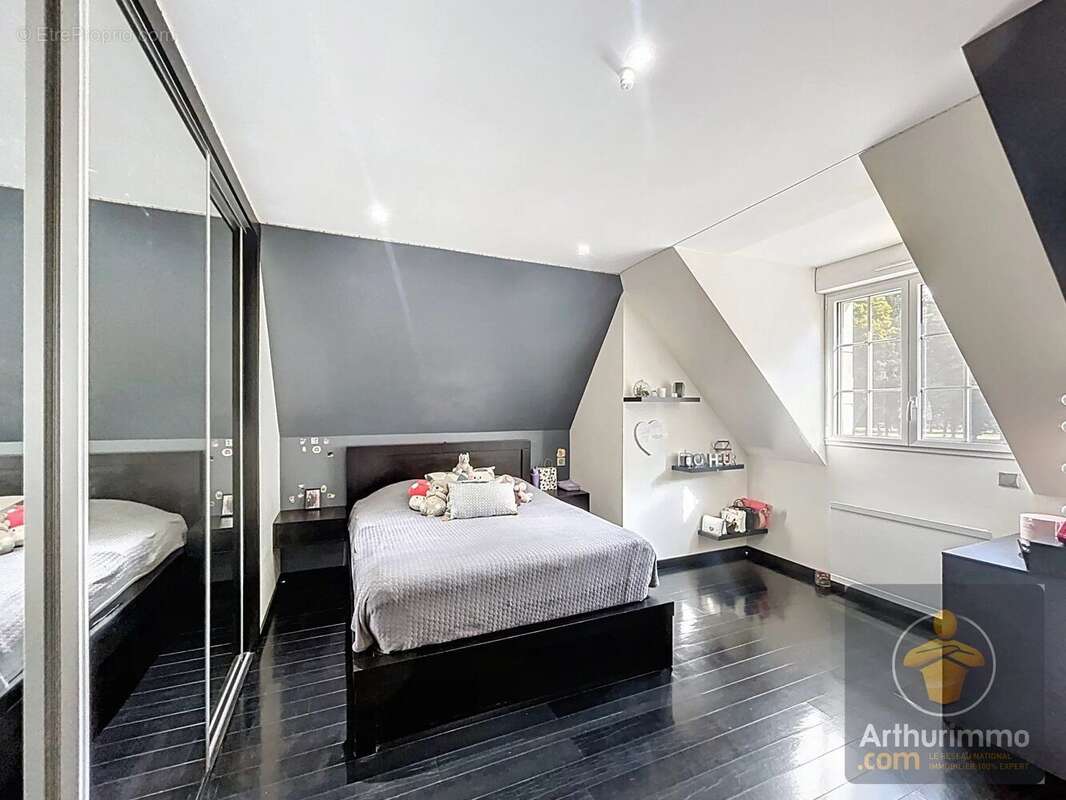 Maison à ORMESSON-SUR-MARNE