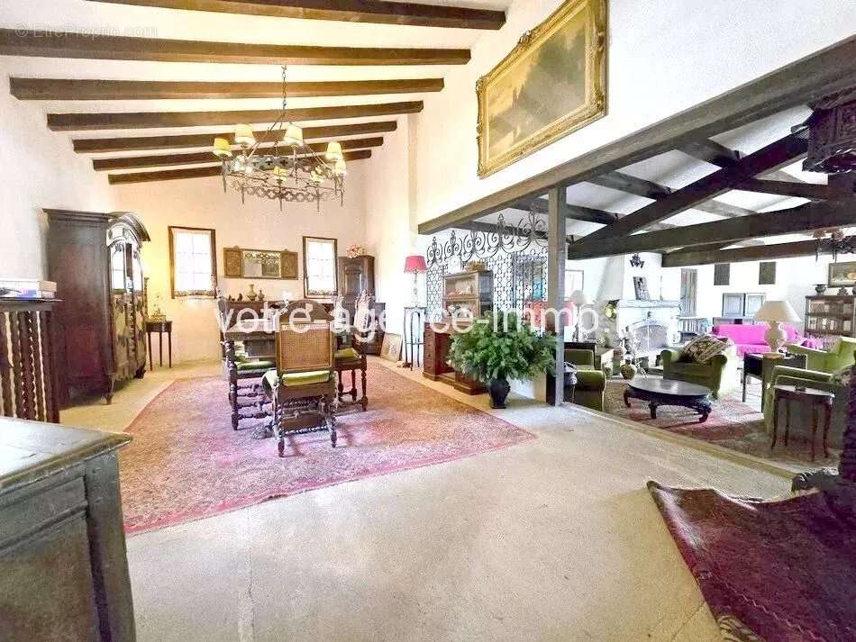 Maison à LA GAUDE
