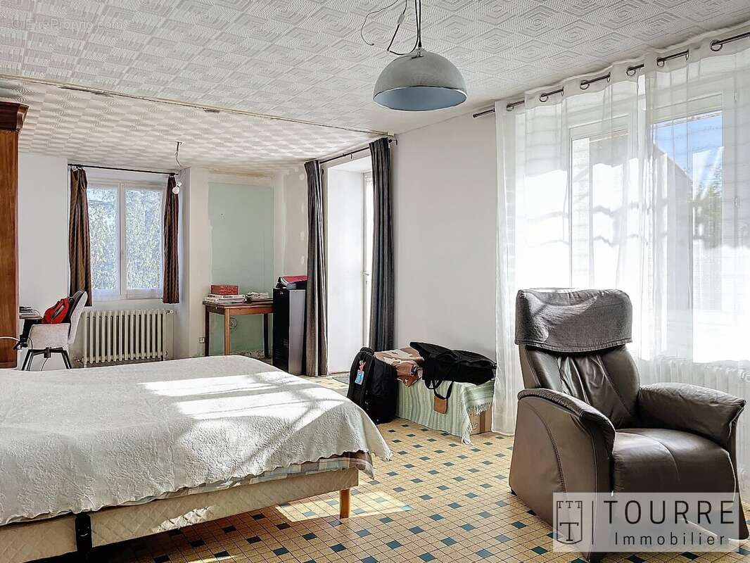 Maison à VALLON-PONT-D'ARC