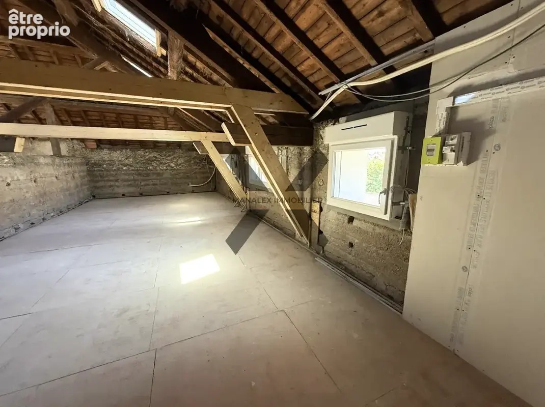 Appartement à rénover   55 m2   Roanne - photo 5
