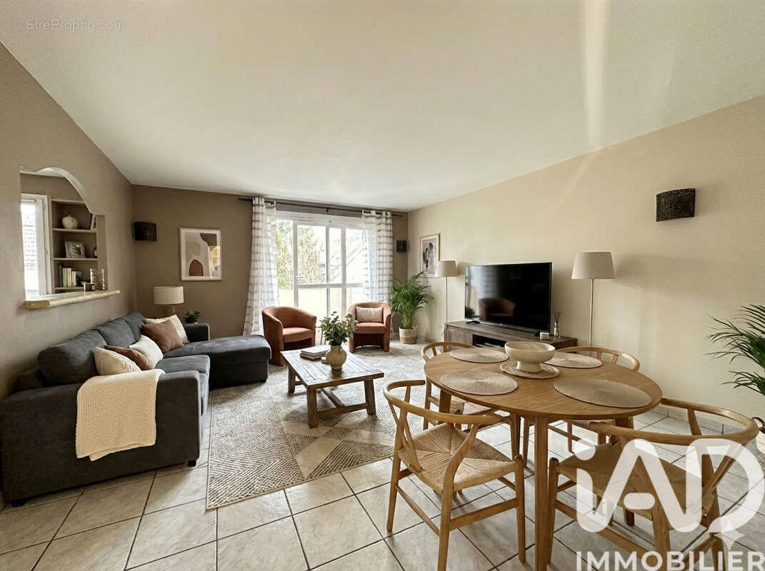 Photo 2 - Appartement à VILLEBON-SUR-YVETTE
