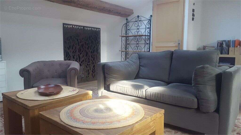 Appartement à LOUPIAN