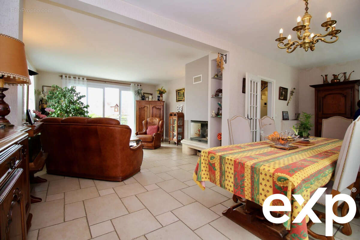 Maison à JOUARS-PONTCHARTRAIN