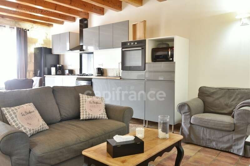 Maison à SAINT-PIERRE-DE-MEZOARGUES