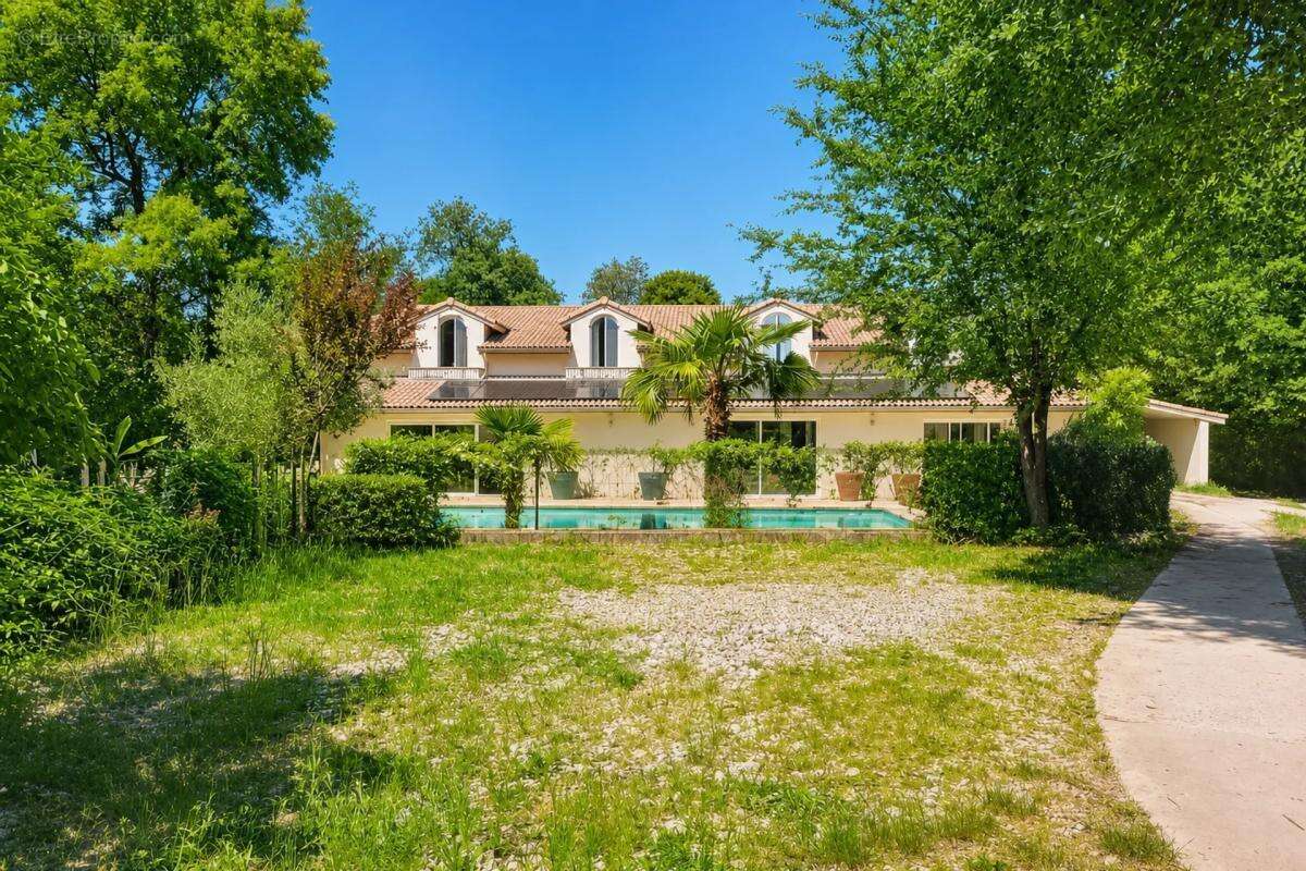 Maison de 11 pièces de 368 m² à Châteauneuf-sur-Isère - photo 6