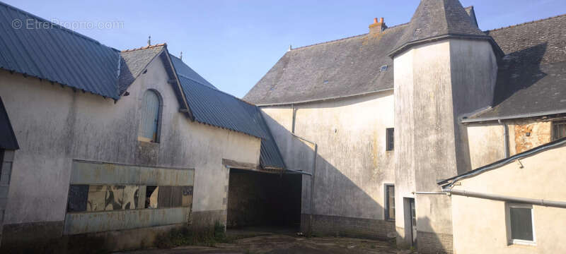 Maison à CHEMERE-LE-ROI