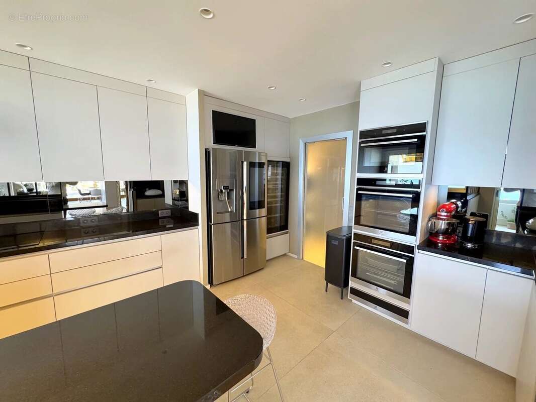 Appartement à VILLENEUVE-LOUBET