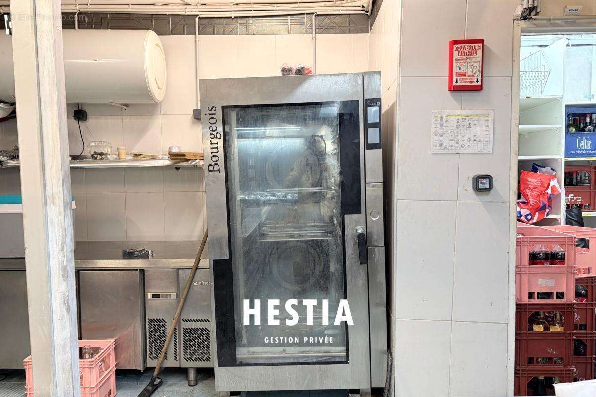Castellane – murs commerciaux de 135 m² – fort potentiel pour restauration ou activité événementielle - photo 7