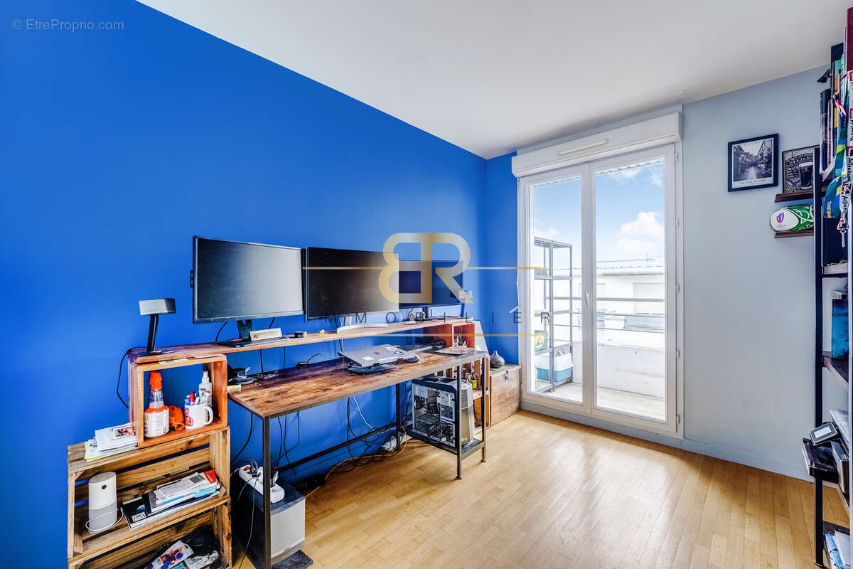 Appartement à AUBERVILLIERS