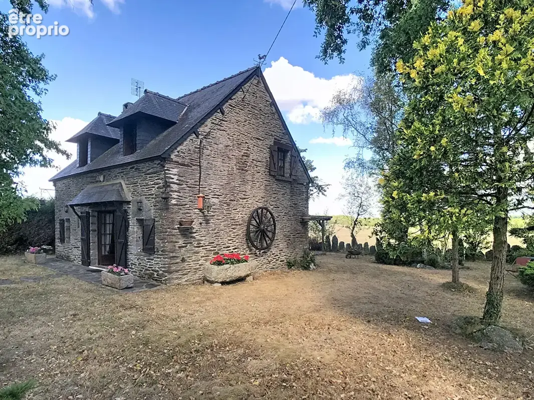 Maison à CARENTOIR