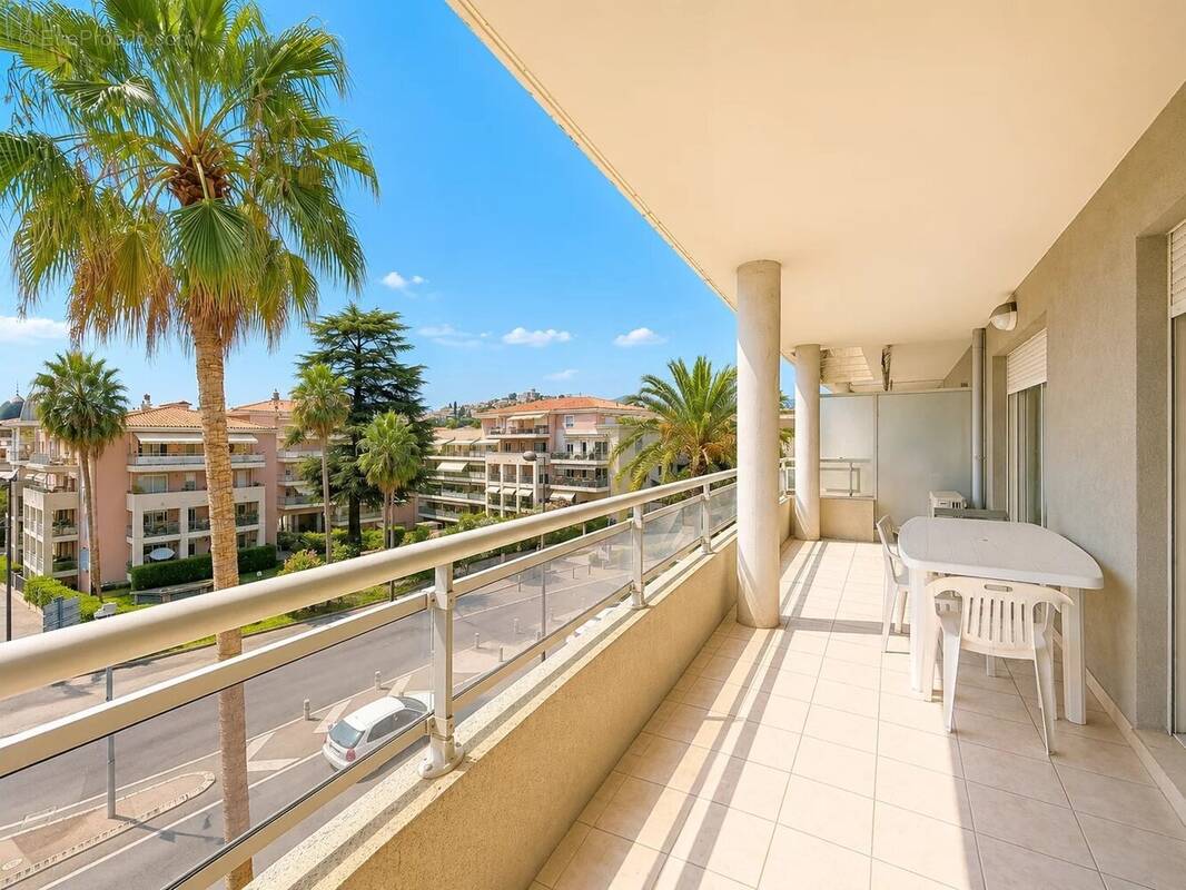 Appartement à CAGNES-SUR-MER