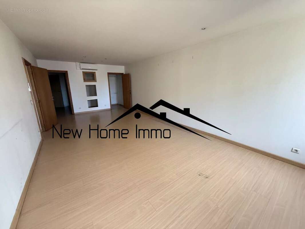 Appartement à MARSEILLE-6E