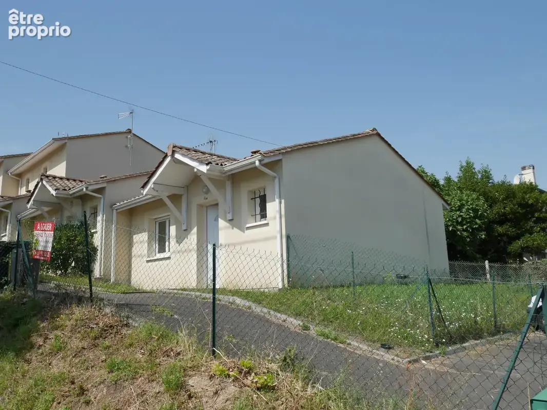 Photo Maison à Saint-Loubes au prix de 154 500€