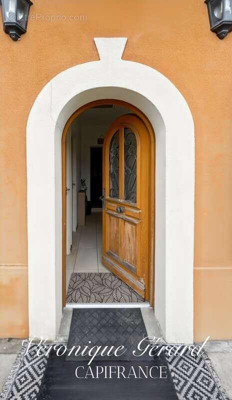Maison à LES EGLISOTTES-ET-CHALAURES