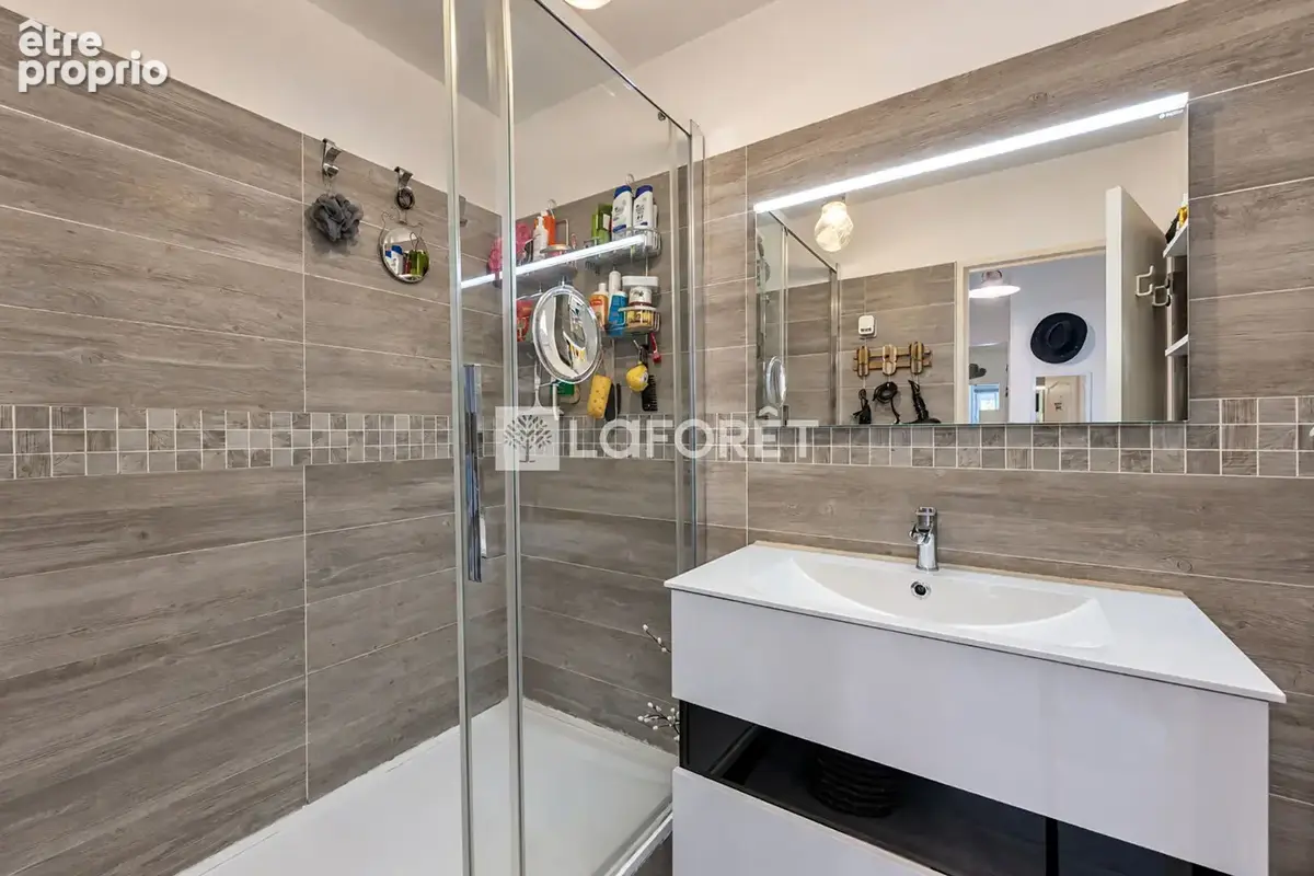 Bel appartement f4 avec terrasse résidence calme et sécurisée - photo 11