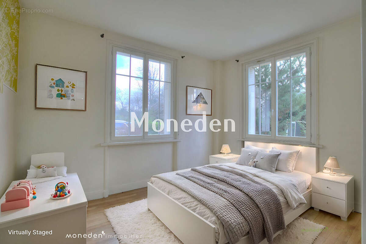 Appartement à NEUILLY-SUR-SEINE