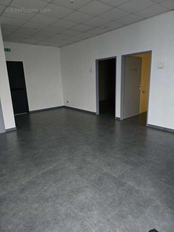 Appartement 220 m² à Delle  - photo 7