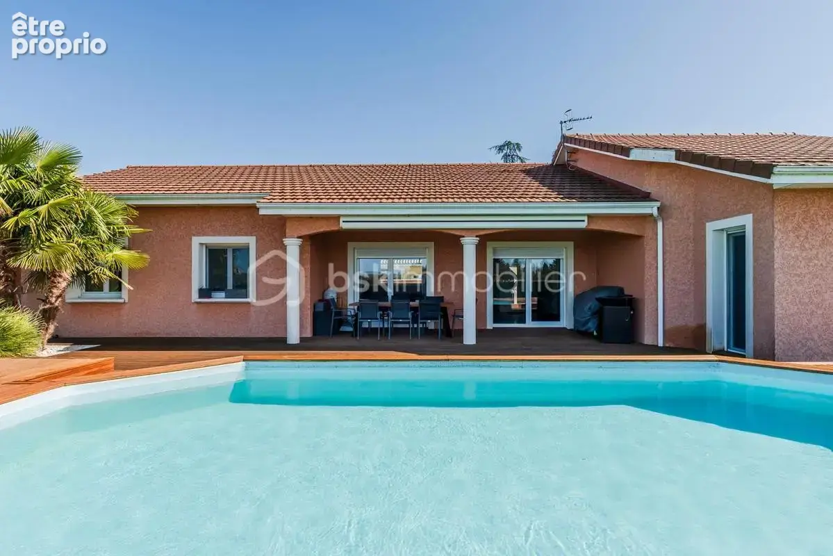 Rare maison plain pied double garage piscine spa et hammam - photo 4