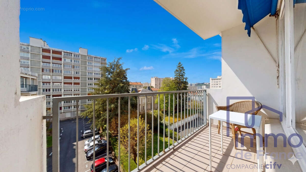 Appartement à SAINT-ETIENNE