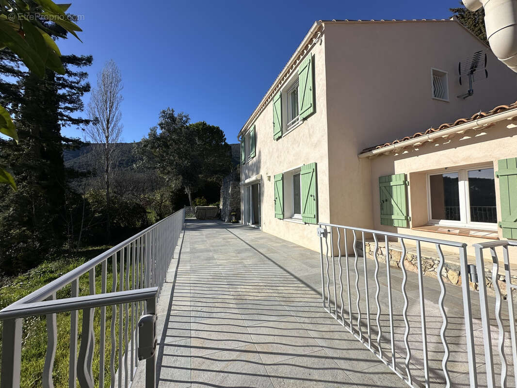 Maison à SEILLANS