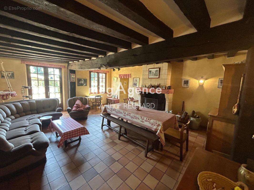 Fermette de 161m2 6 pièces - photo 3
