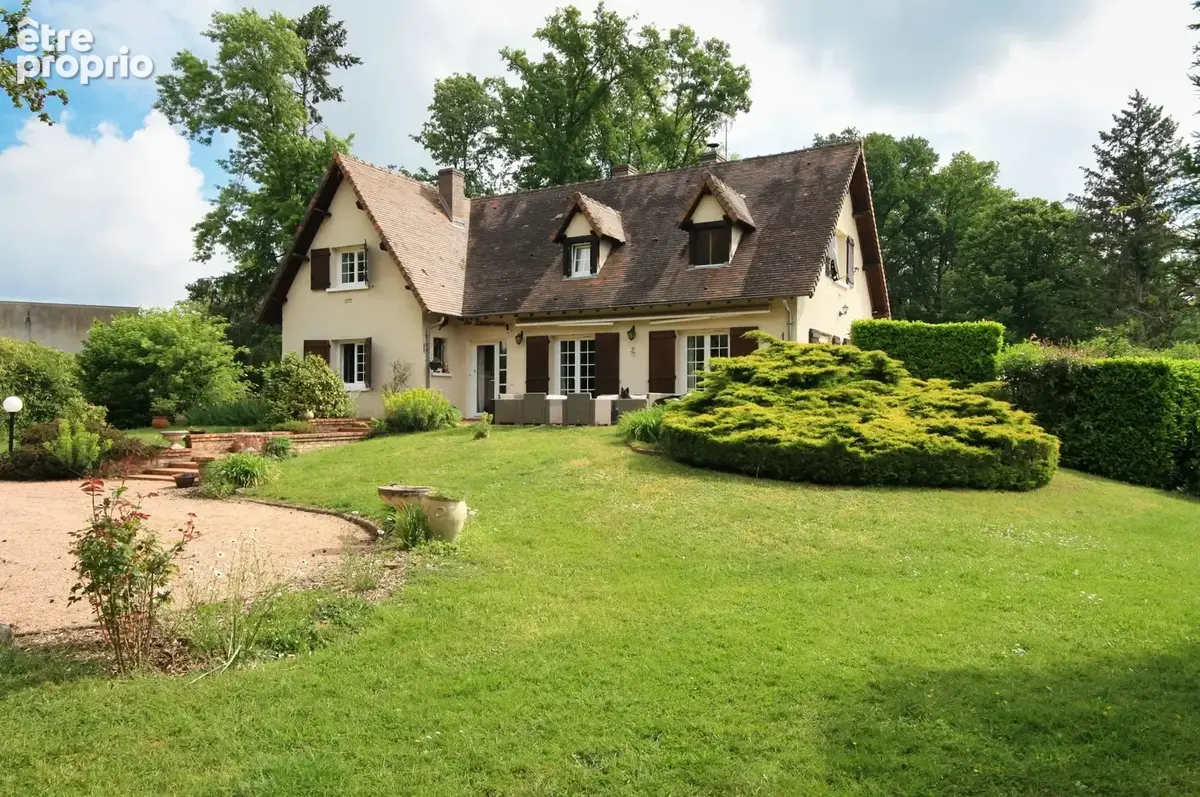 RARE à la vente : maison rénovée de 6 chambres en classe énergétique B, à proximité directe du centre et au calme - photo 4