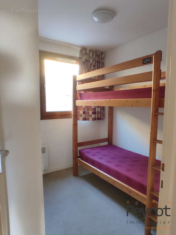 Appartement 38 m² à Les Angles  - photo 4