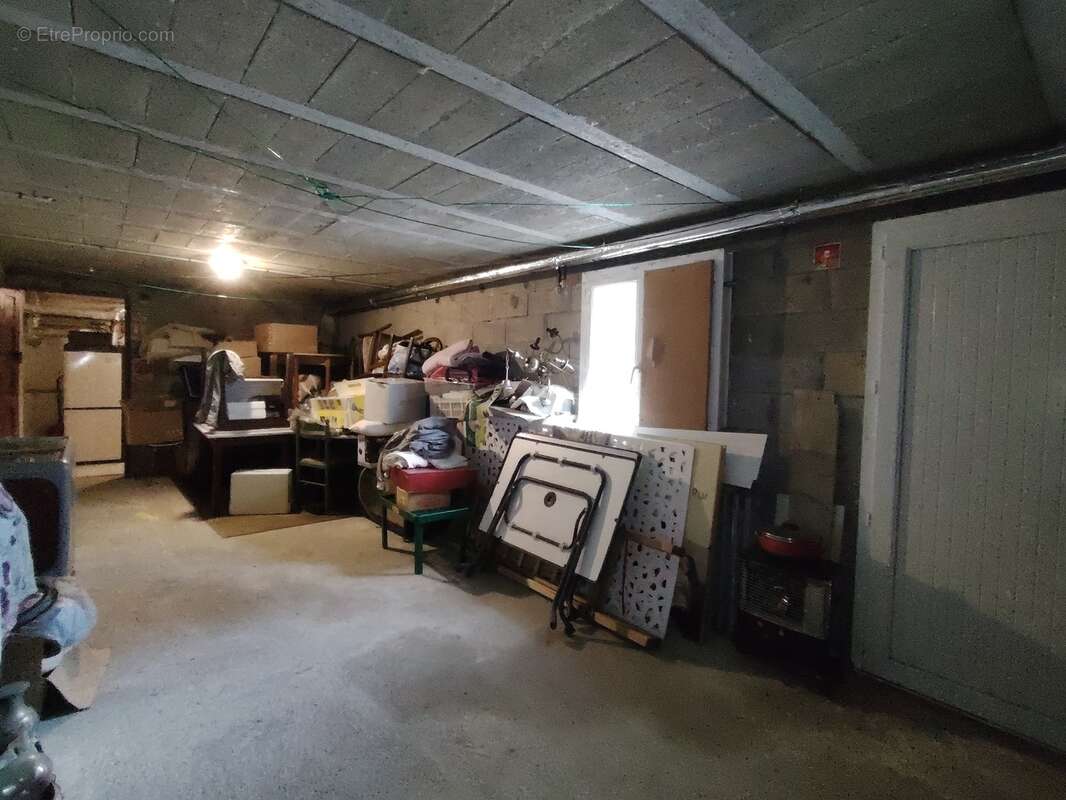 Garage - Commerce à SAINT-FIEL