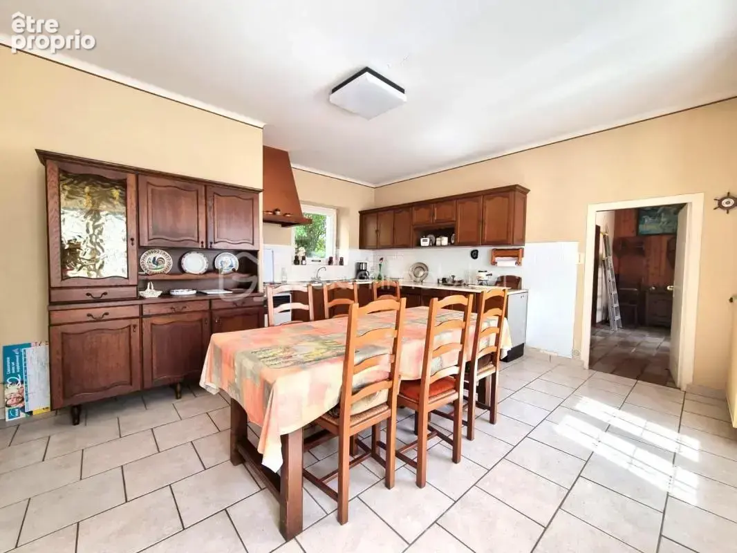 QUIMPER – Maison de maître 1900 de 170 m² sur 2 900 m² avec dépendances - photo 6