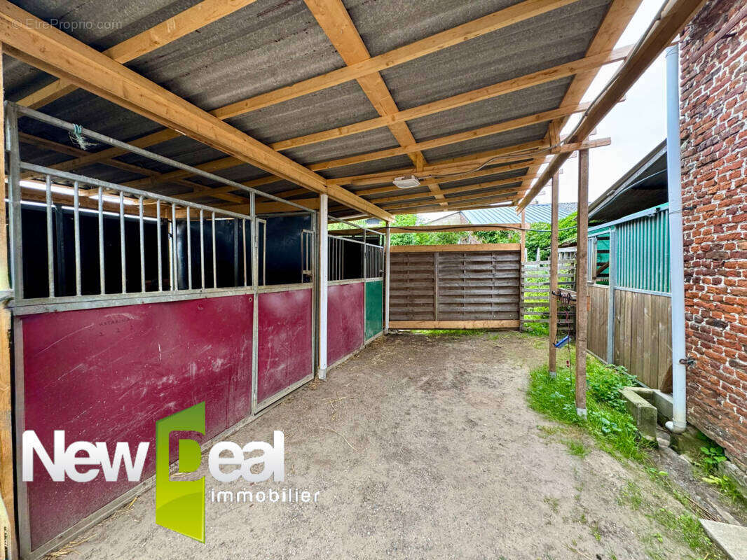 Fermette avec dependances et box pour chevaux / landas - photo 6