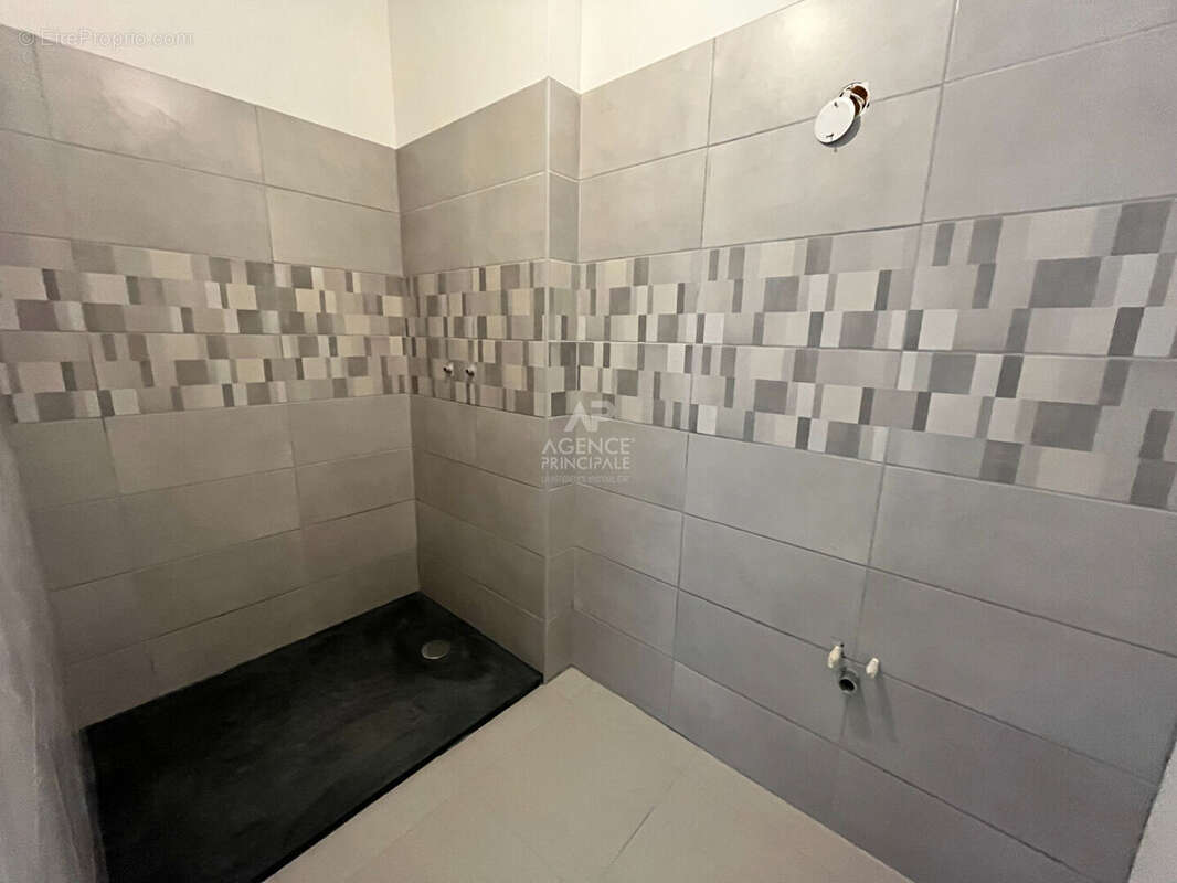 Commerce à PONTOISE