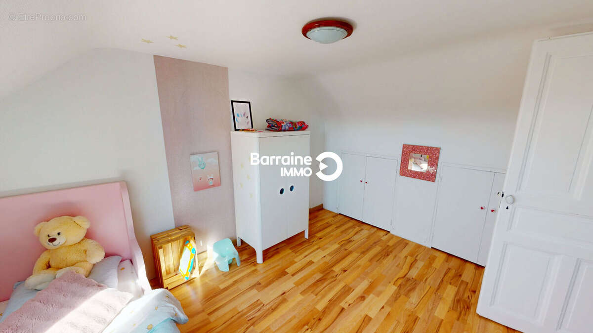 Appartement à LE RELECQ-KERHUON