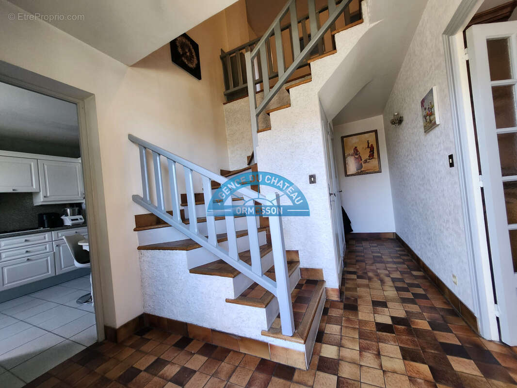 Maison à ORMESSON-SUR-MARNE