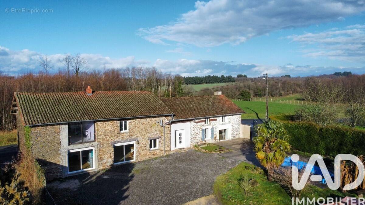 Photo 1 - Maison à CHALUS