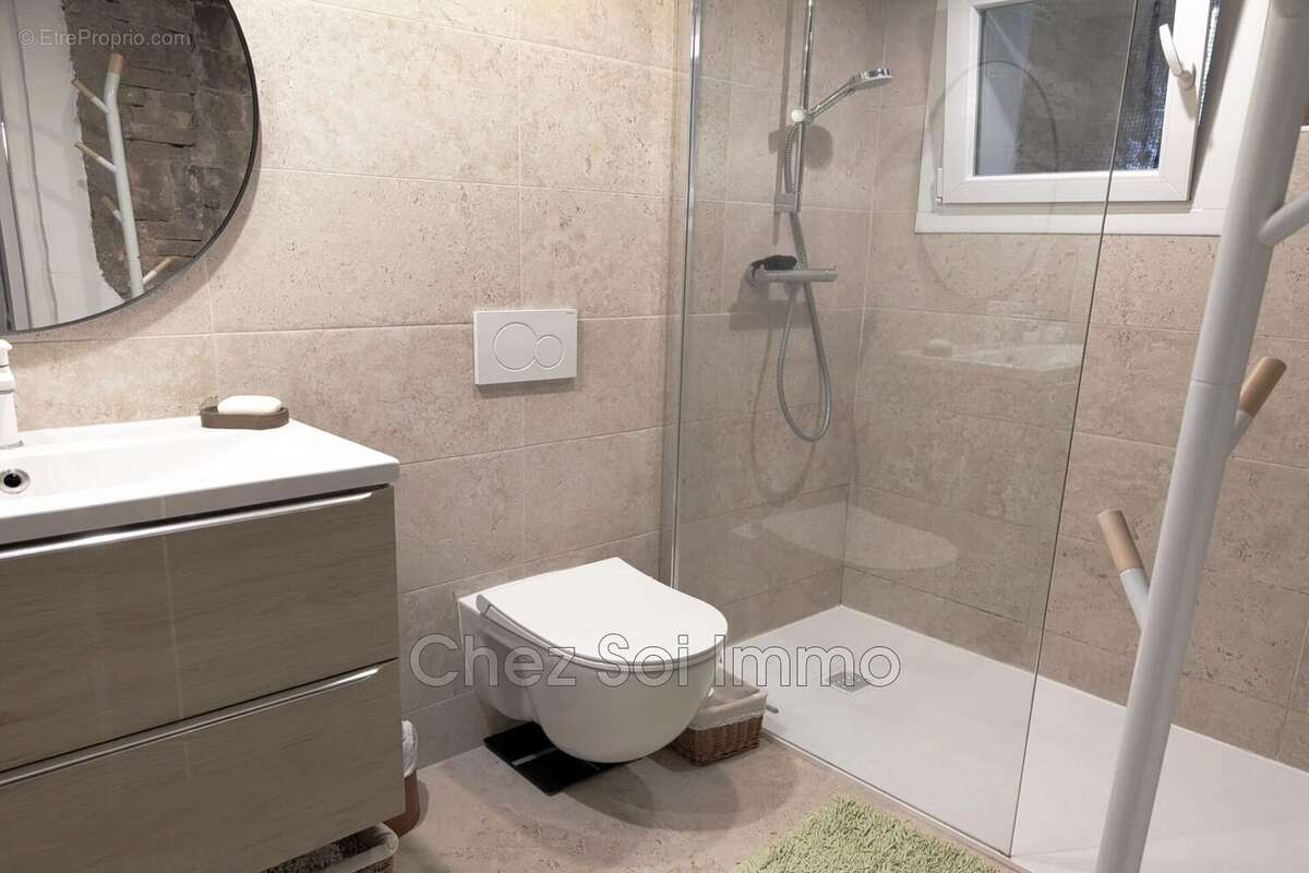 Appartement à VILLENEUVE-LOUBET
