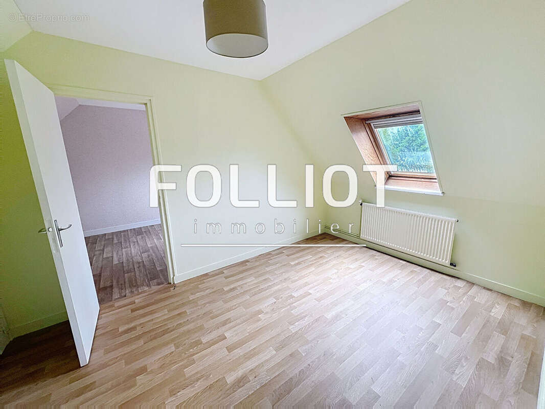 Maison à HEUGUEVILLE-SUR-SIENNE