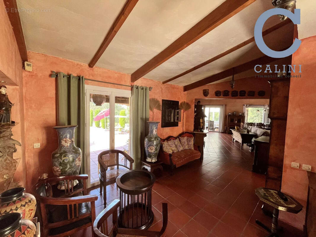 Maison à GARRIGUES-SAINTE-EULALIE