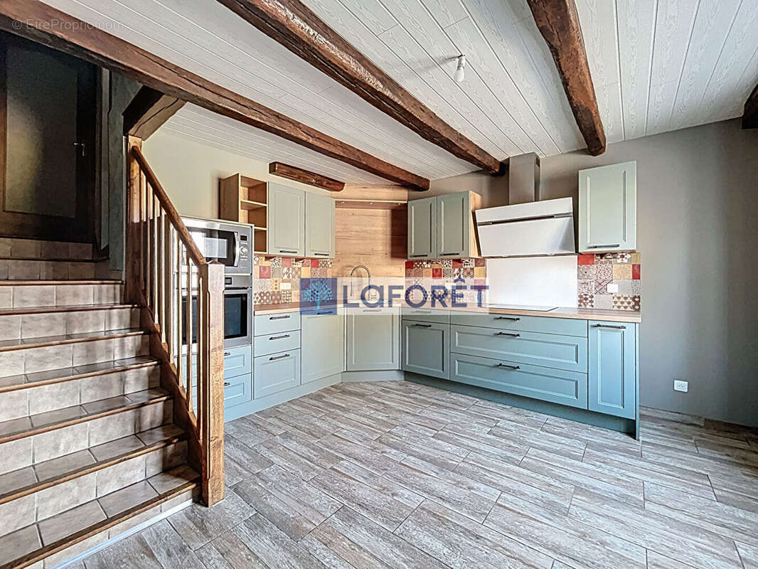 Maison à VAUX-SUR-BLAISE