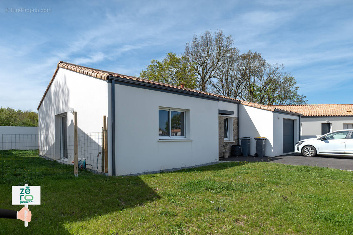 Maison à FROIDFOND
