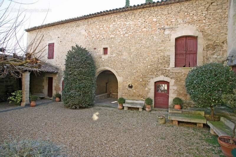 Maison à BONNIEUX